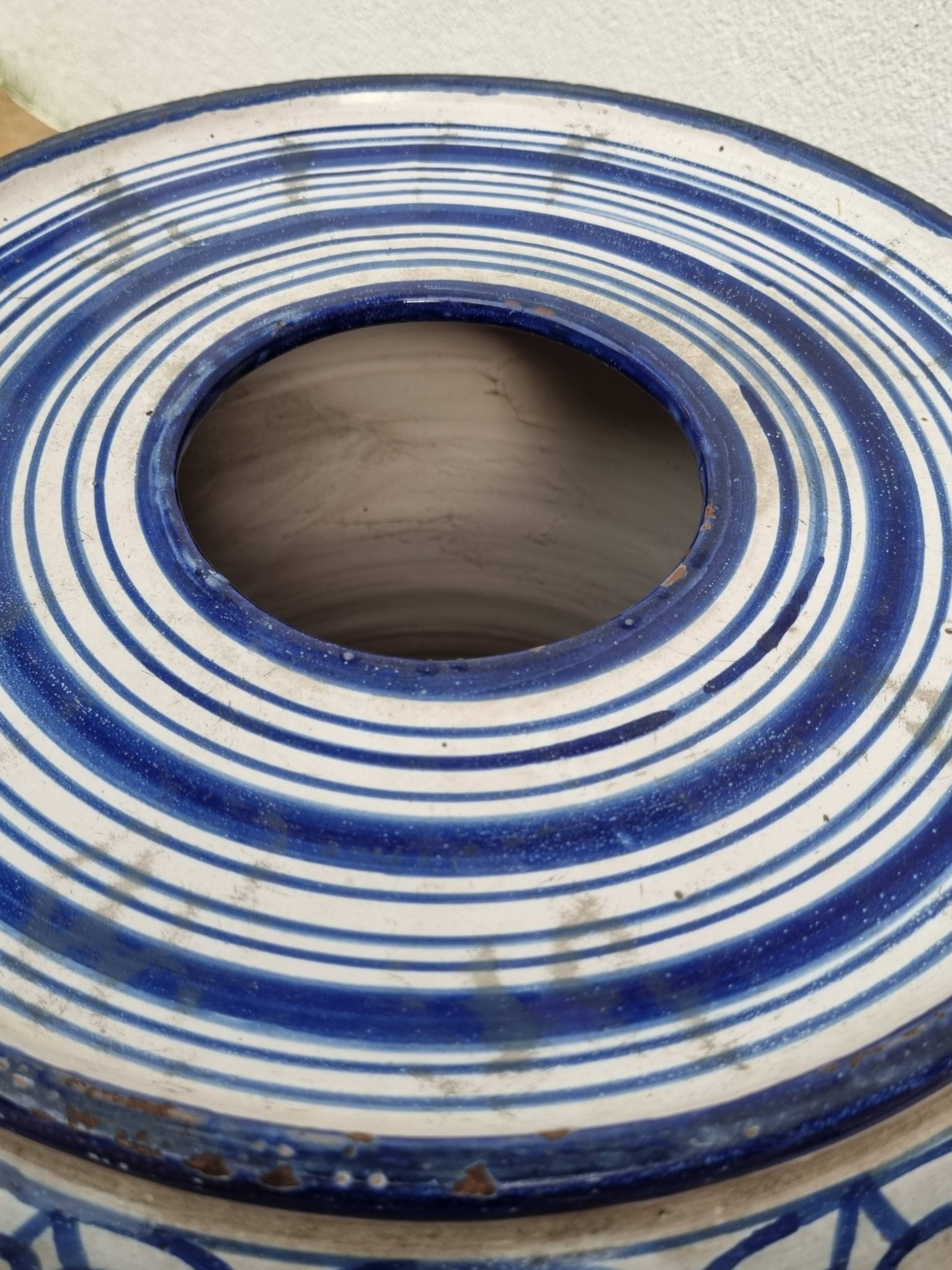 Nevers earthenware pedestal, Montagnon, floral decoration, late 19th century, 31 cm