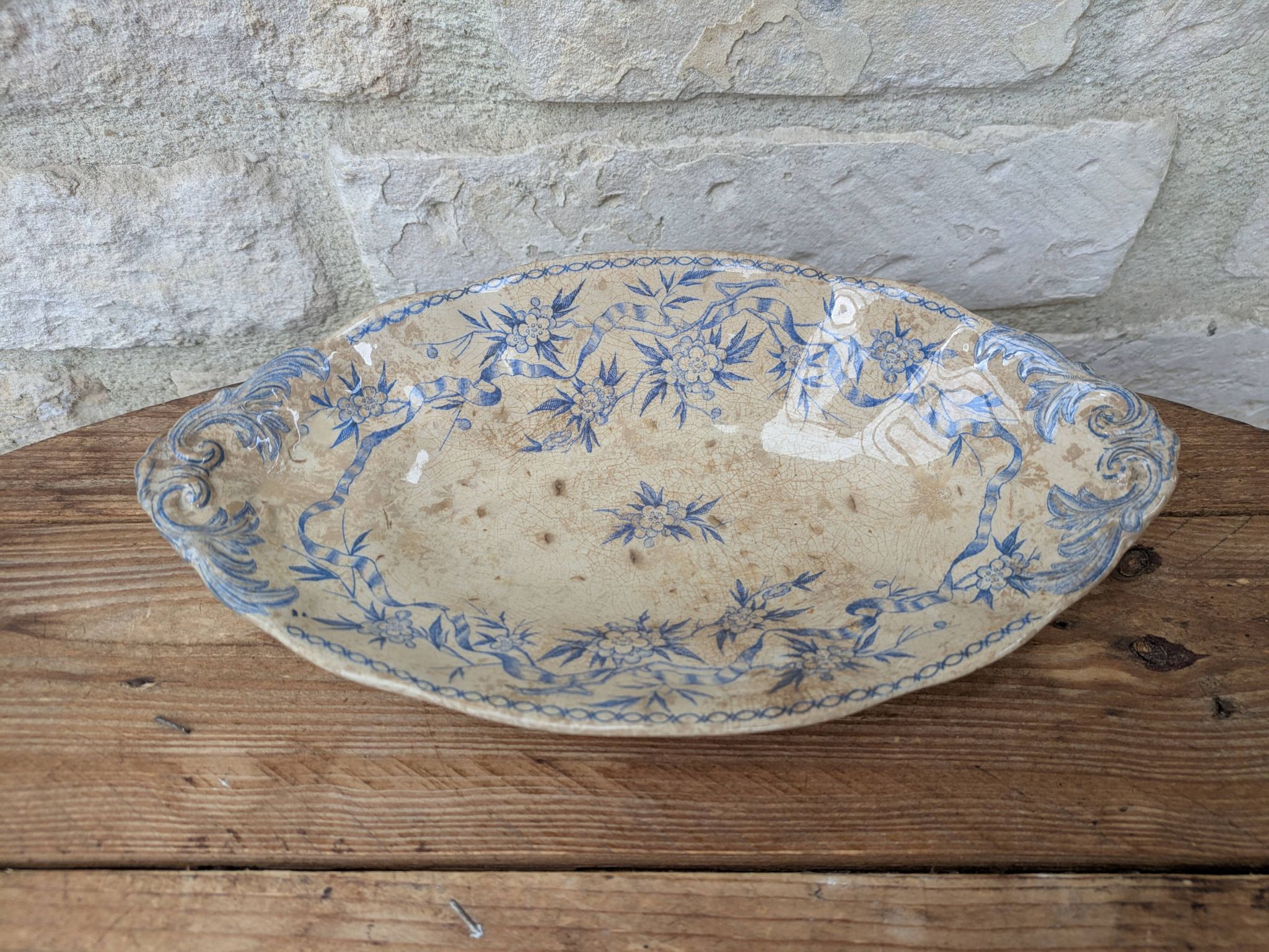 Antique U&C ceramic thorn bowl