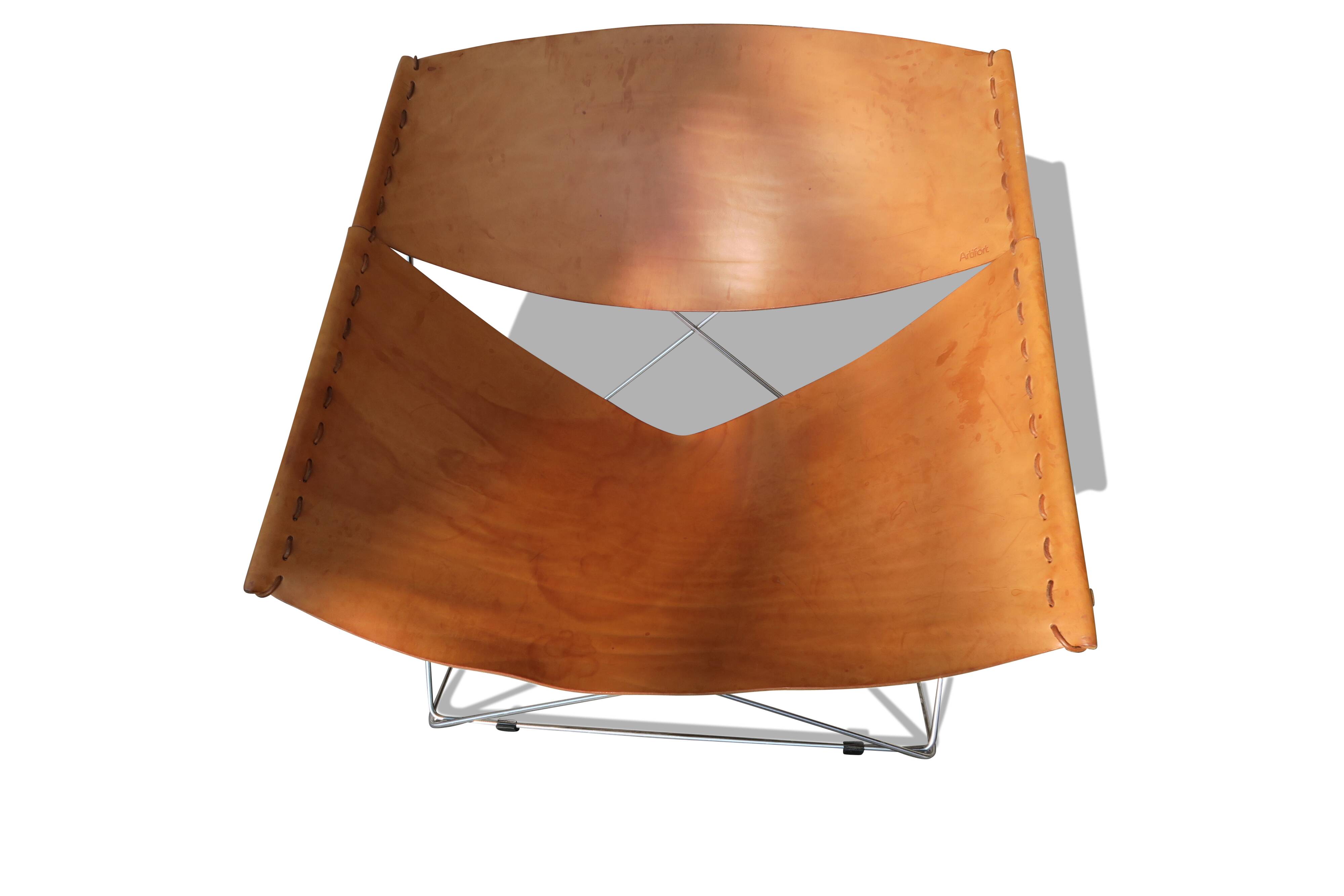 Pair of F675 armchairs by Pierre Paulin for Artifort in leather