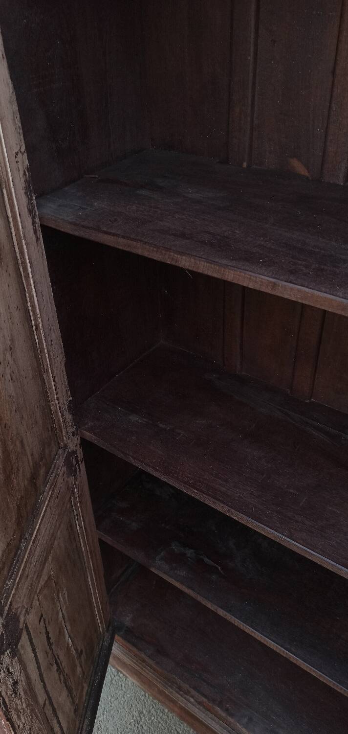 Armoire ancienne en bois