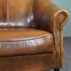Comfortabele en stoere schapenleren 2 zits bank