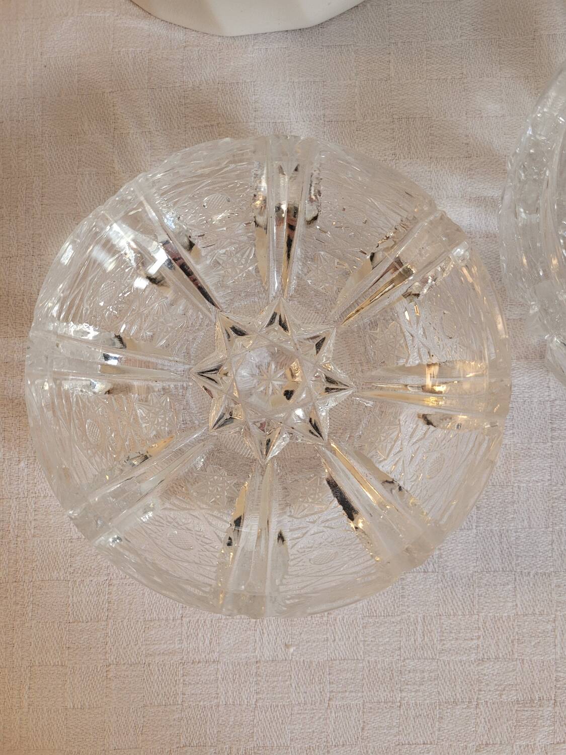 Small cut crystal box