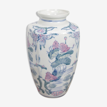 Vintage porcelain vase with pink flowers