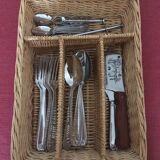 Couverts de table et son présentoir