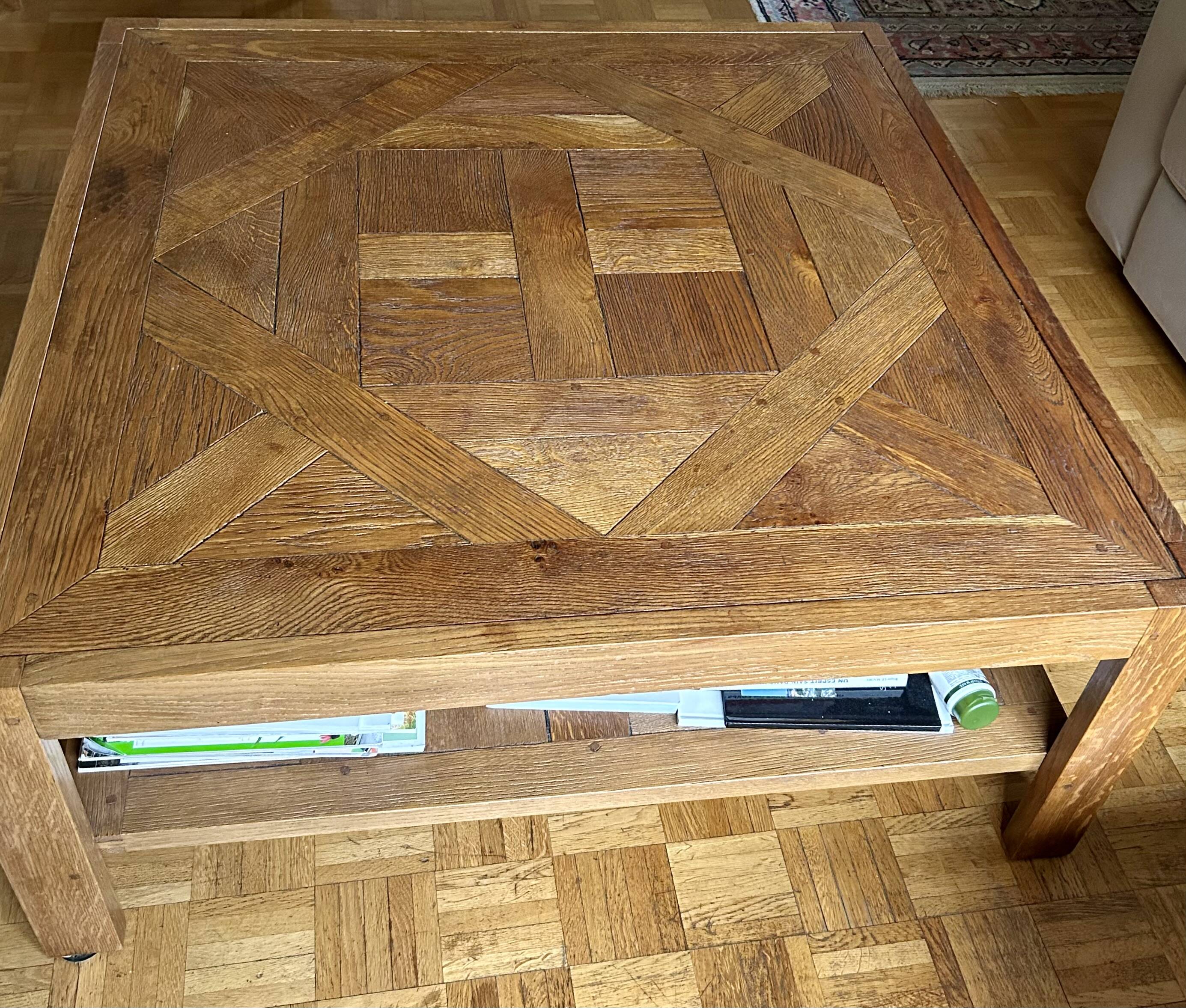 Table basse en chêne massif