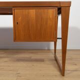 Bureau Modèle 70 en Teck par Kai Kristiansen pour Feldballes Møbelfabrik, 1960s