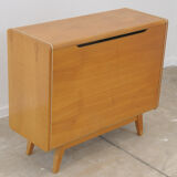 Commode du milieu du siècle par Nepožitek & Landsman pour Jitona, années 1970