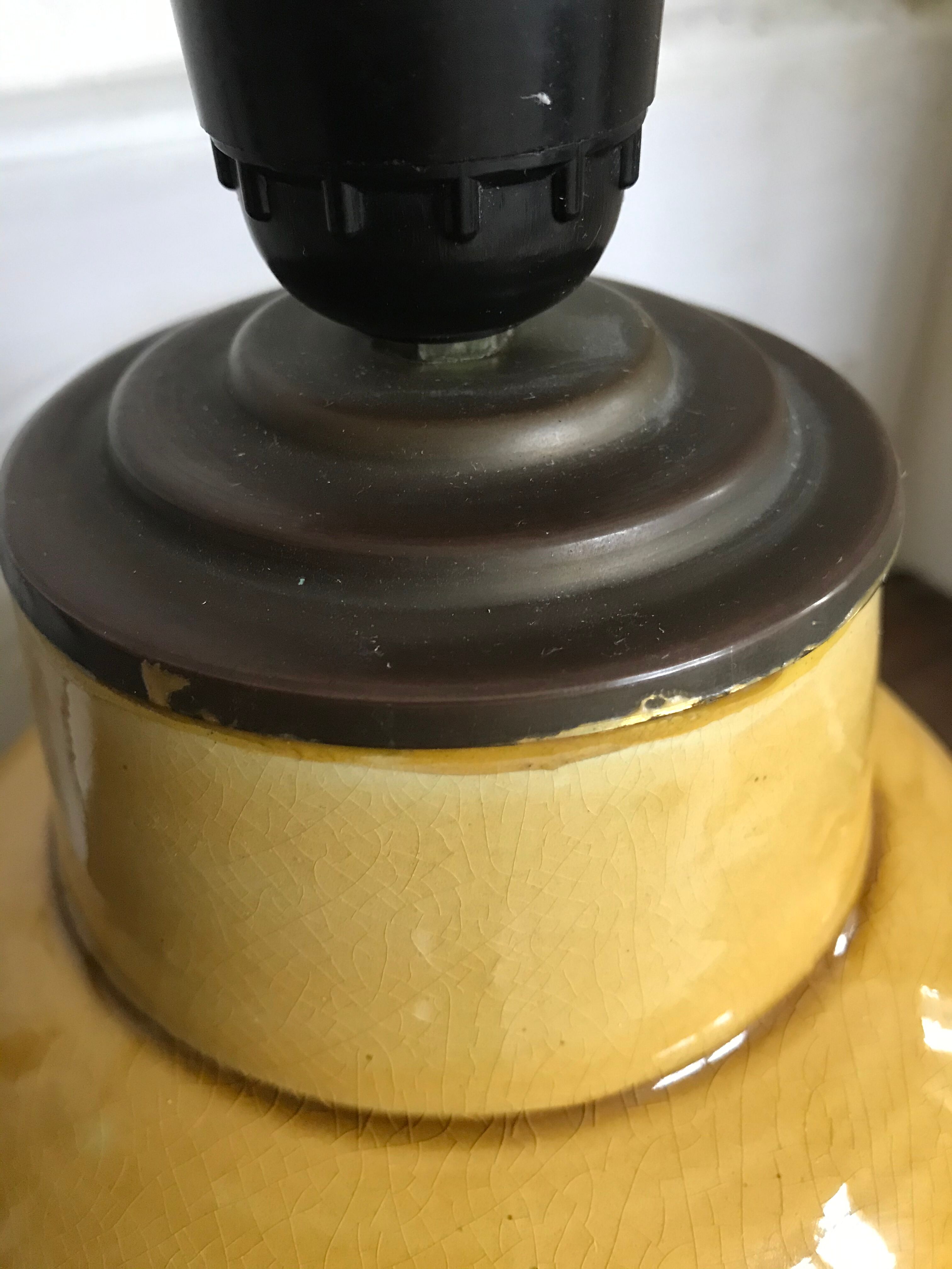 Vintage cracked ceramic lamp