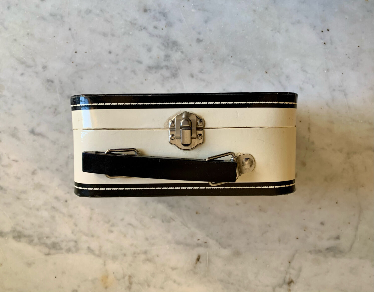 Advertising suitcase Agnès b child