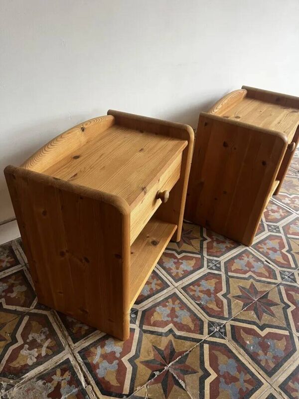 Table de chevet - bois de pin