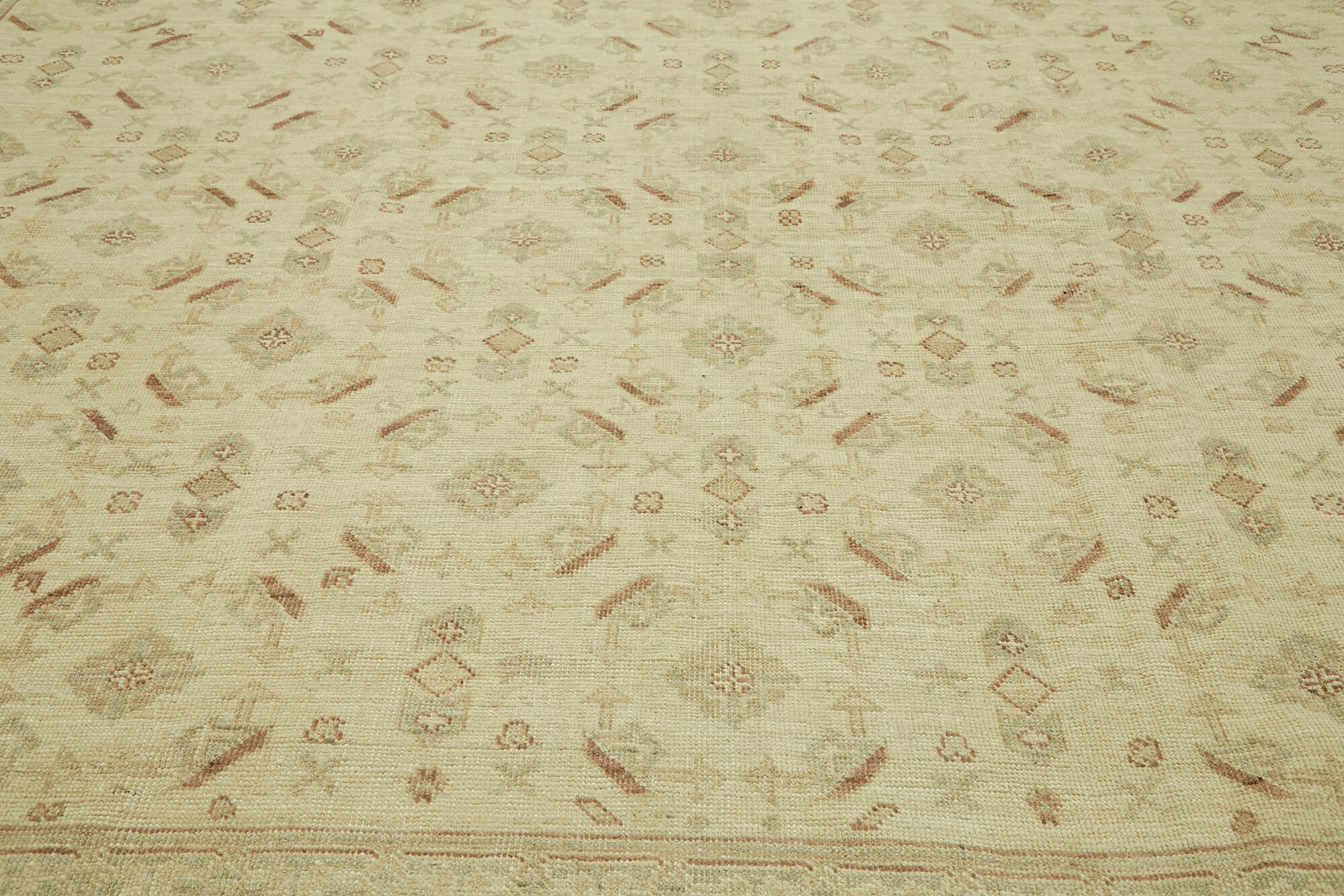 Hand-knotted persian antique 1970s 285 cm x 372 cm beige wool carpet