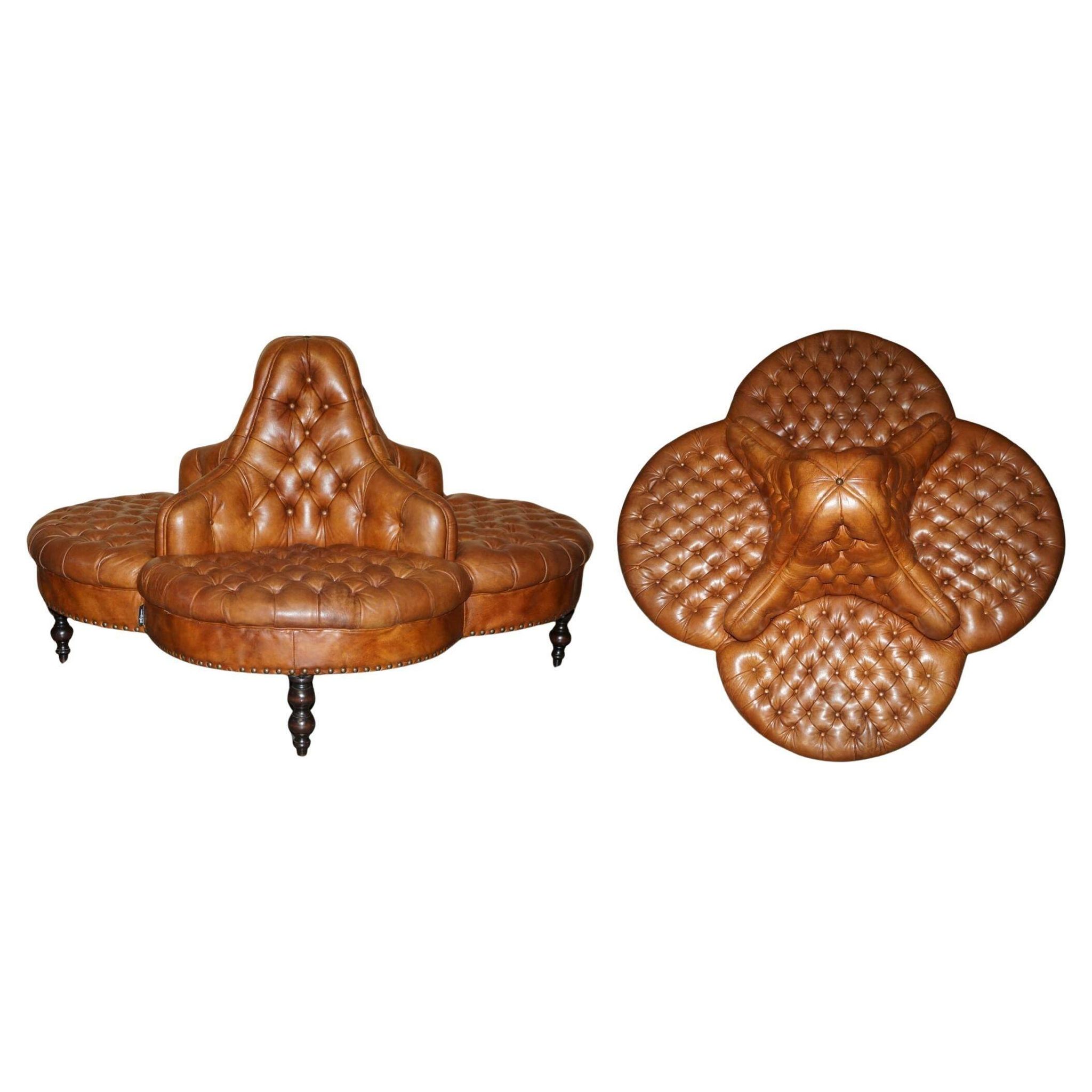 Heritage leather Chesterfield sofa, four-seater, Tête-à-Tête model.