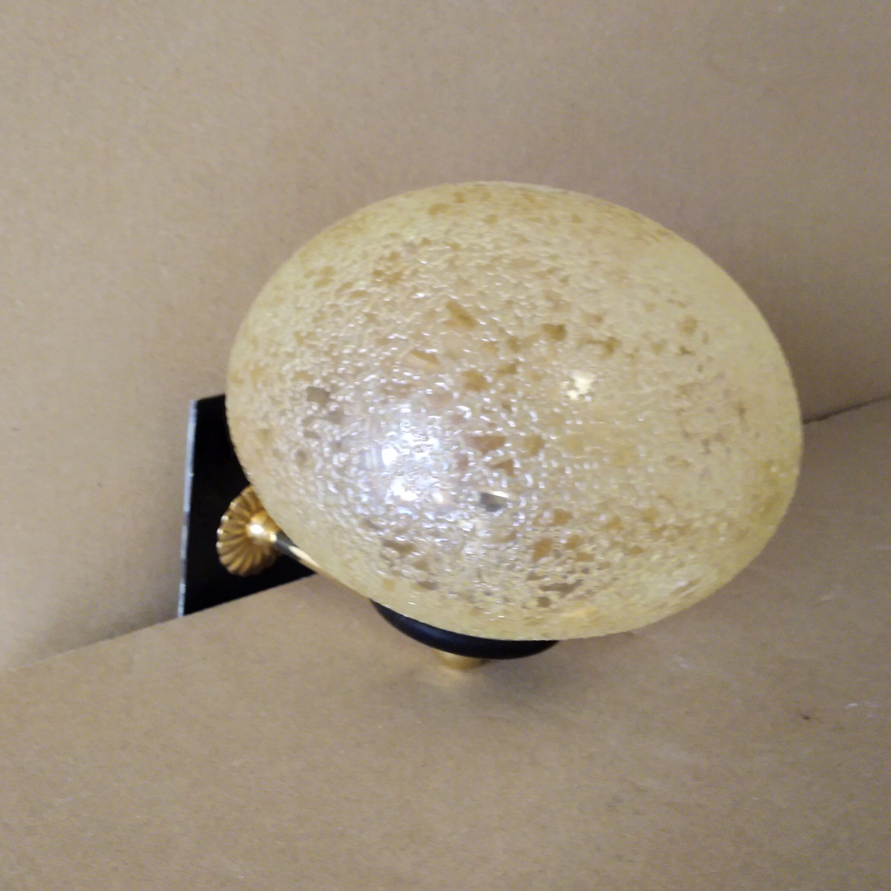 Walled glass bulled 1950