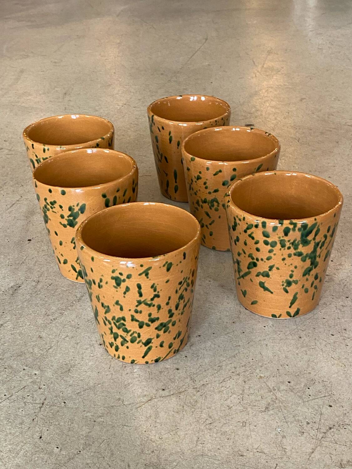 6 verres en terre cuite