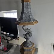 Monumental lamp with a dolphin in cast iron and lead scales - 110cm