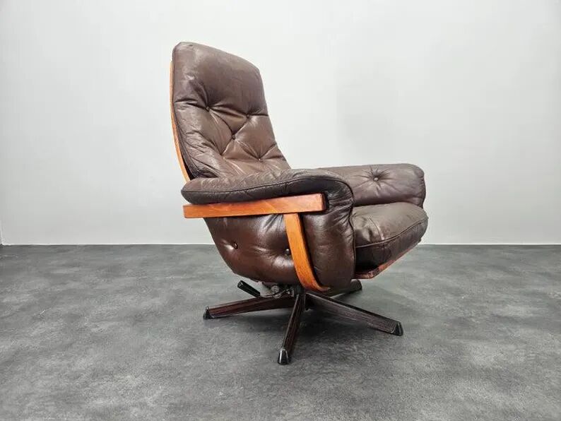 Midcentury Swivel Leather and Wood Armchair Göte Möbler Nässjö, Sweden, 1960s