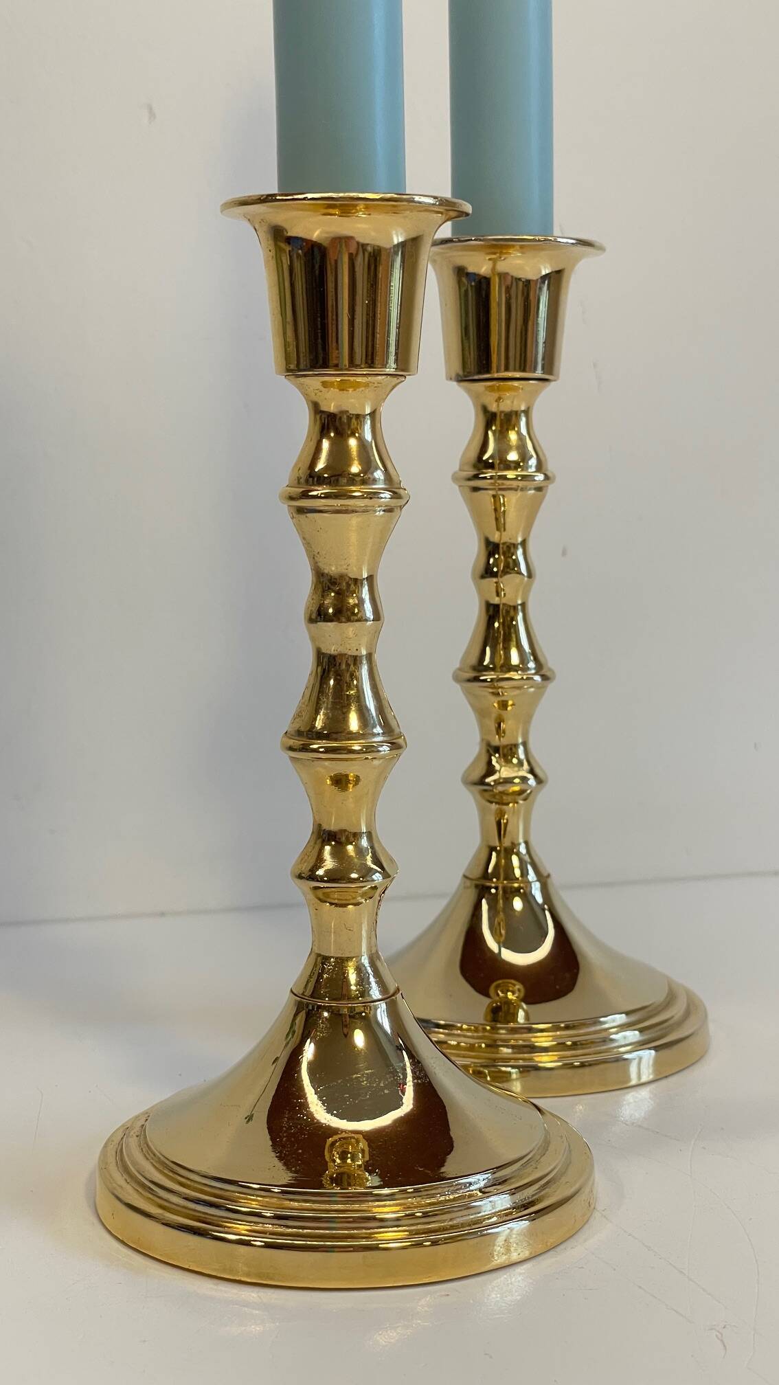 Paire de bougeoirs métal doré vintage