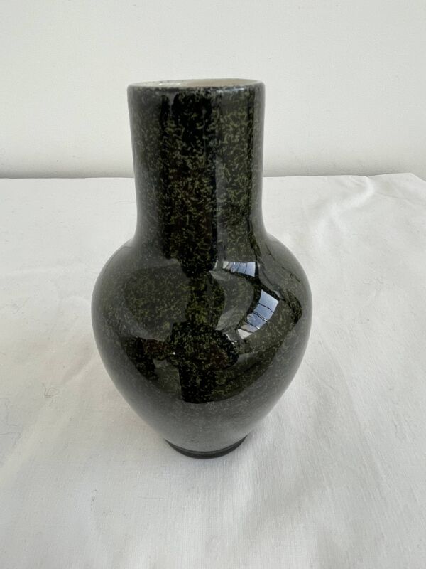 Vase, faïence émaillée de Sèvres, glaçure, vert moucheté, tacheté, Milet, XIXème siècle, élégant, dé