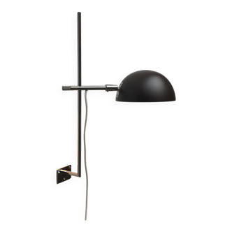 Mid-century modern minimalist German wall lamp by Beisl, 1960s.