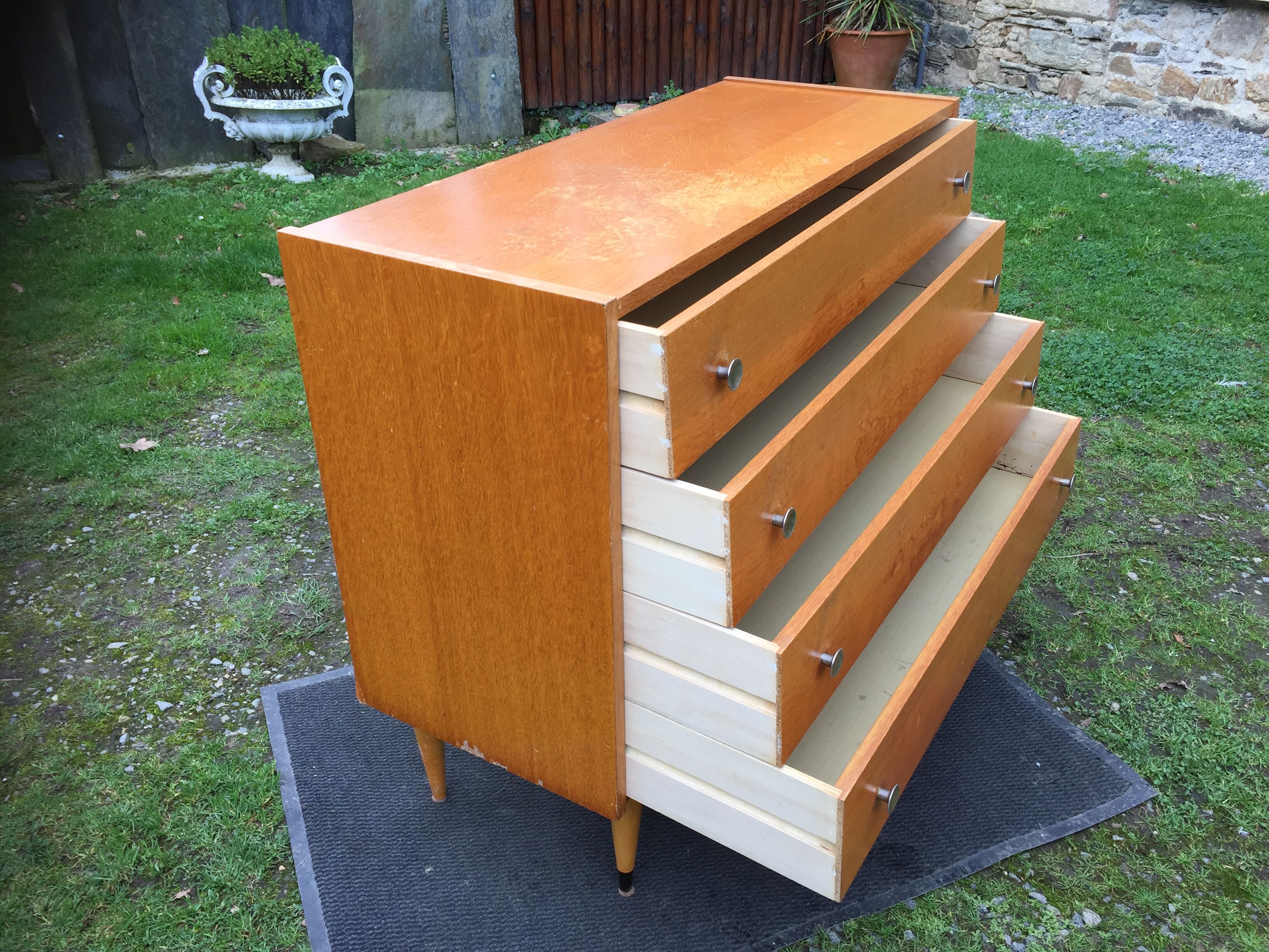 Vintage oak chest of drawers veneered on chipboard