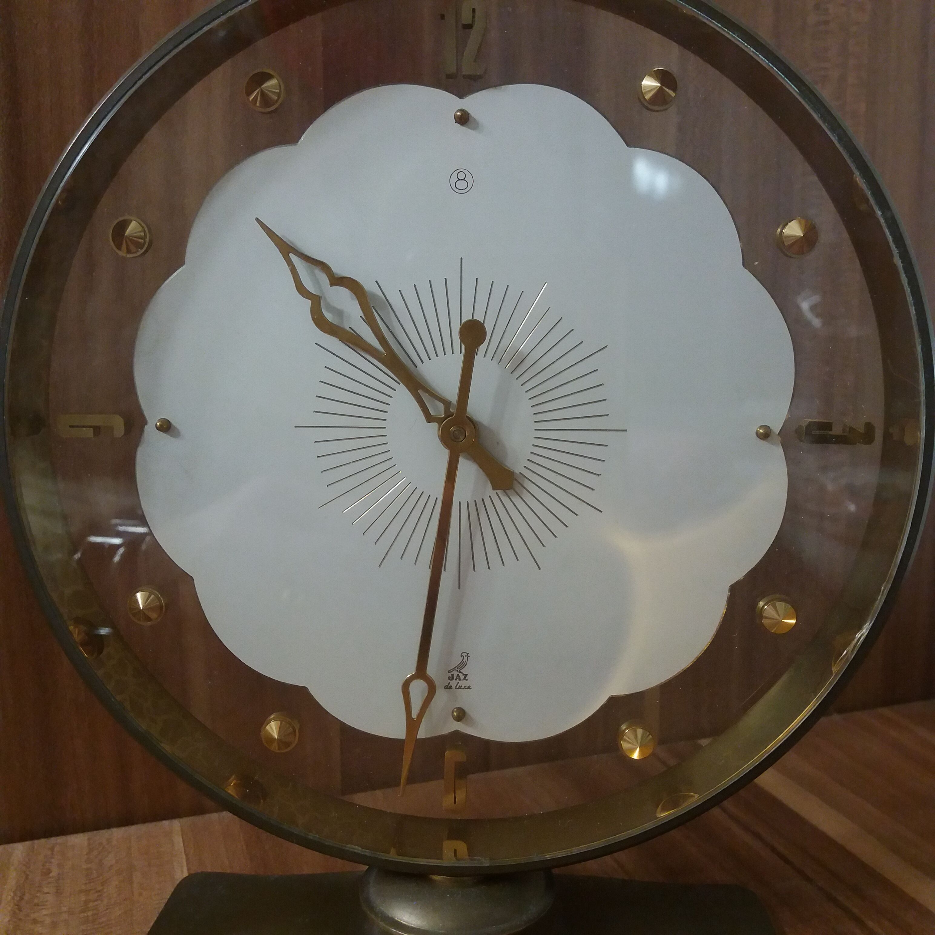 Jaz table clock