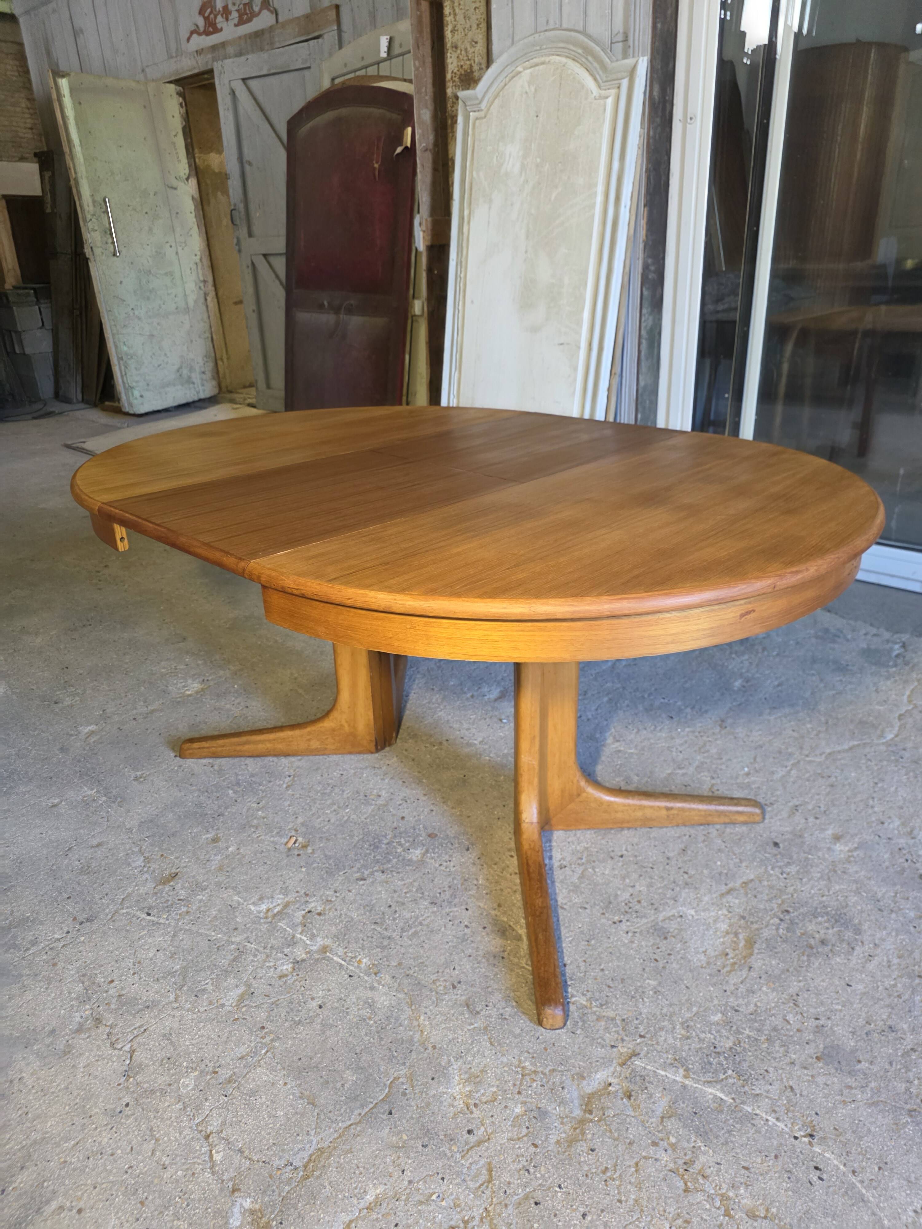 Table Baumann extensible en teck des années 60