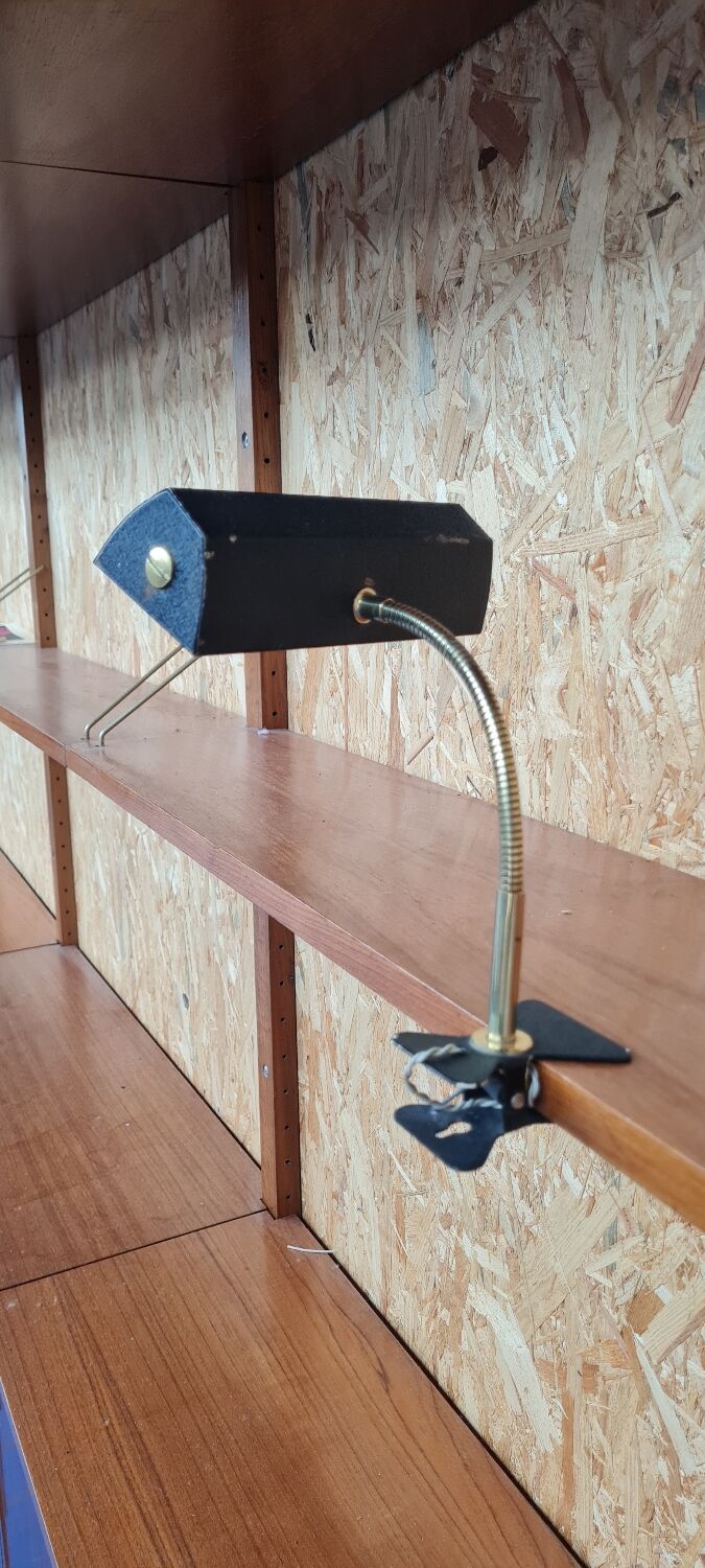 Lamp for clip-on shelf