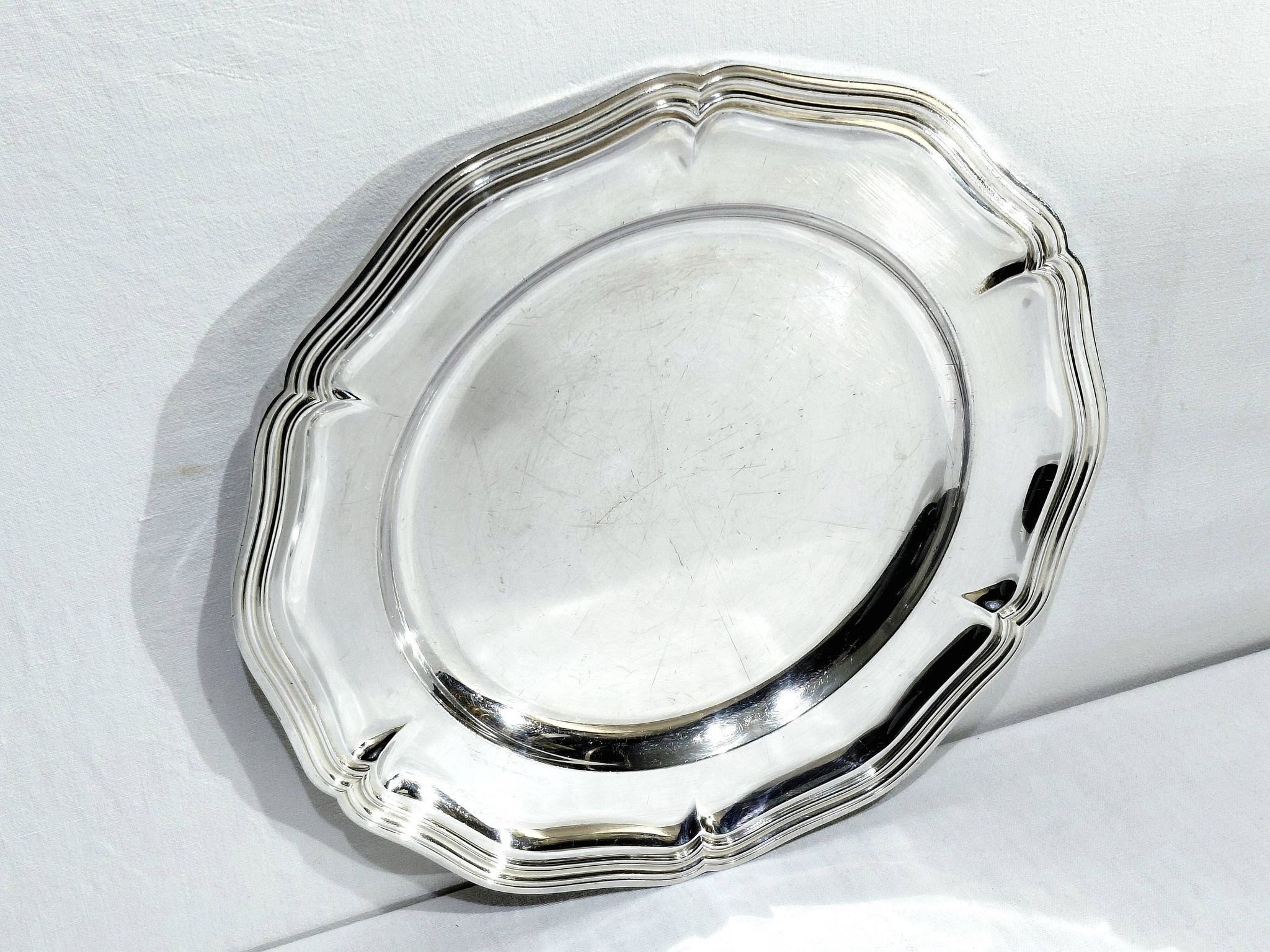 Christofle - Plat contours en métal argenté