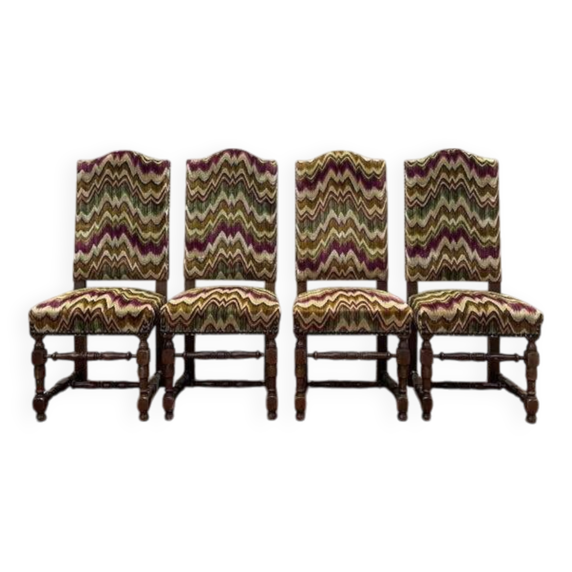 4 chaises de style Louis XIII en bois tournés et velours