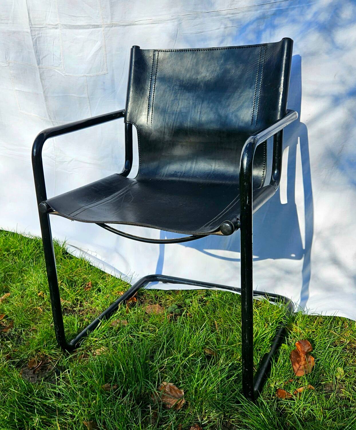 4 Matteo Grassi armchairs in black leather