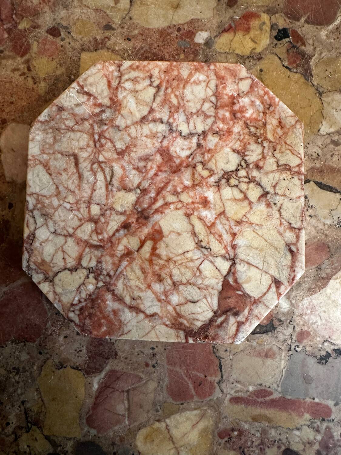 Art Deco ashtray/trinket dish in reddish marble veins