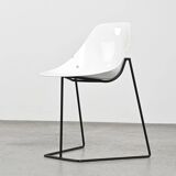 Prototype de chaises Coccinelle par René-Jean Caillette, Steiner