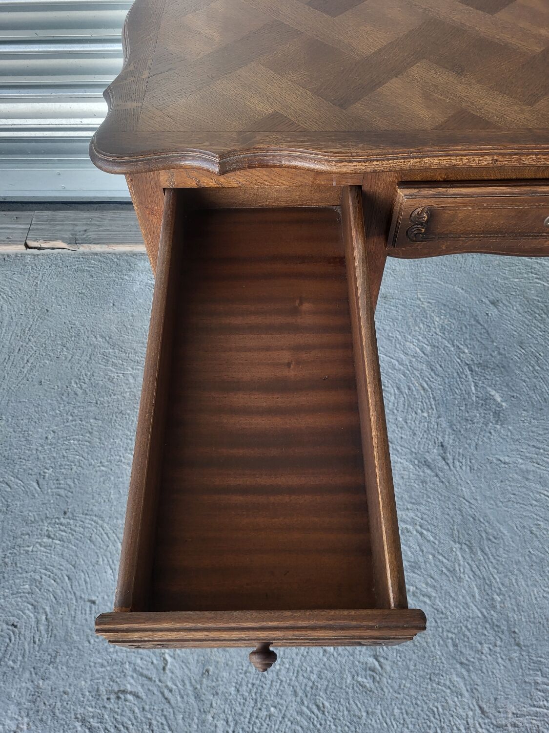Minister's desk in Louis XV marquetry style