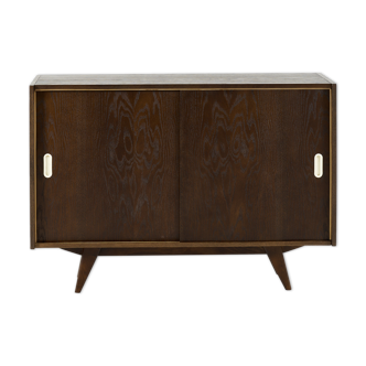 Buffet U-452 par jiri jiroutek pour interier praha, années 60