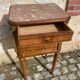 Table de chevet / d’appoint