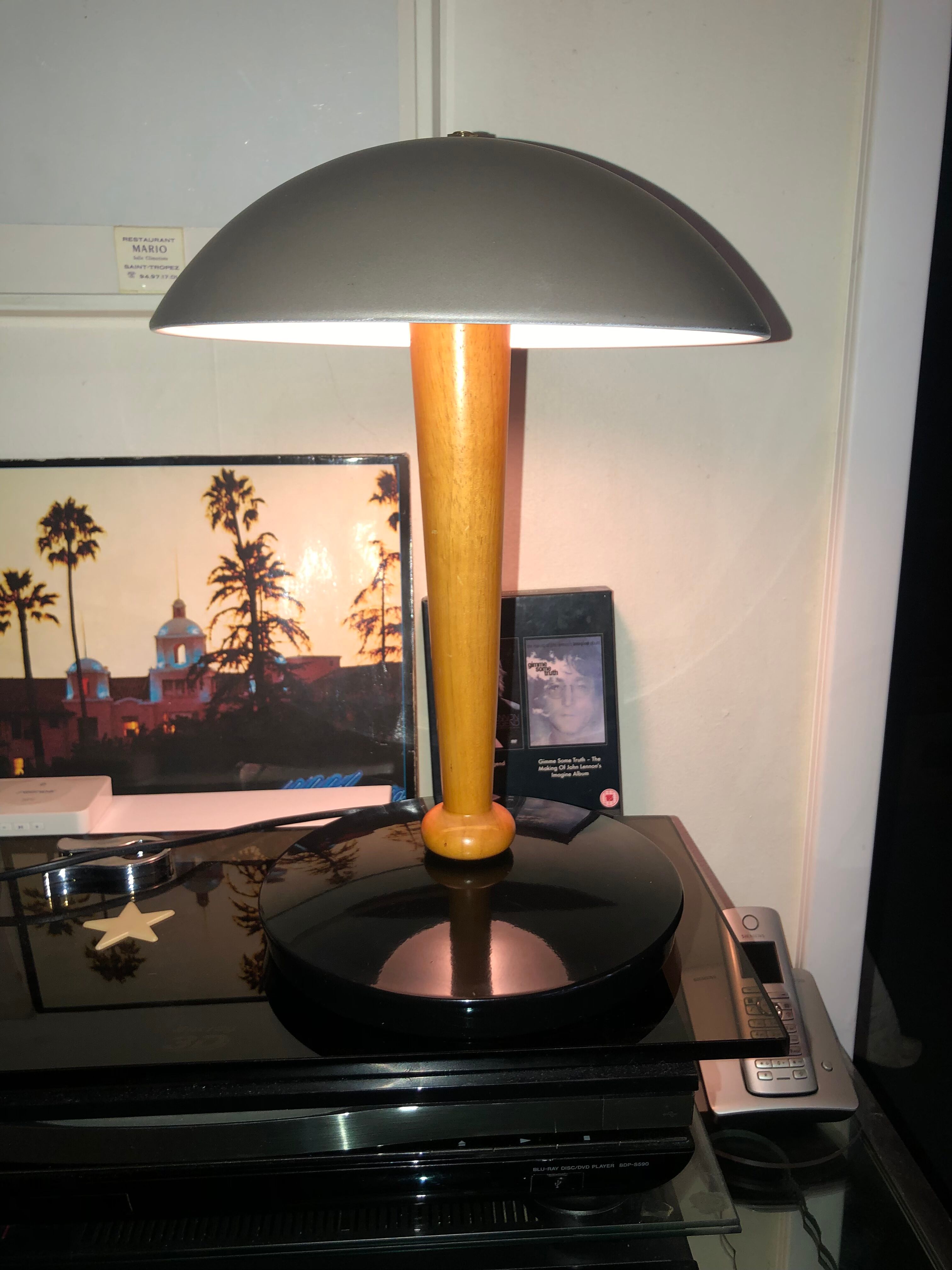 Art deco champion lamp