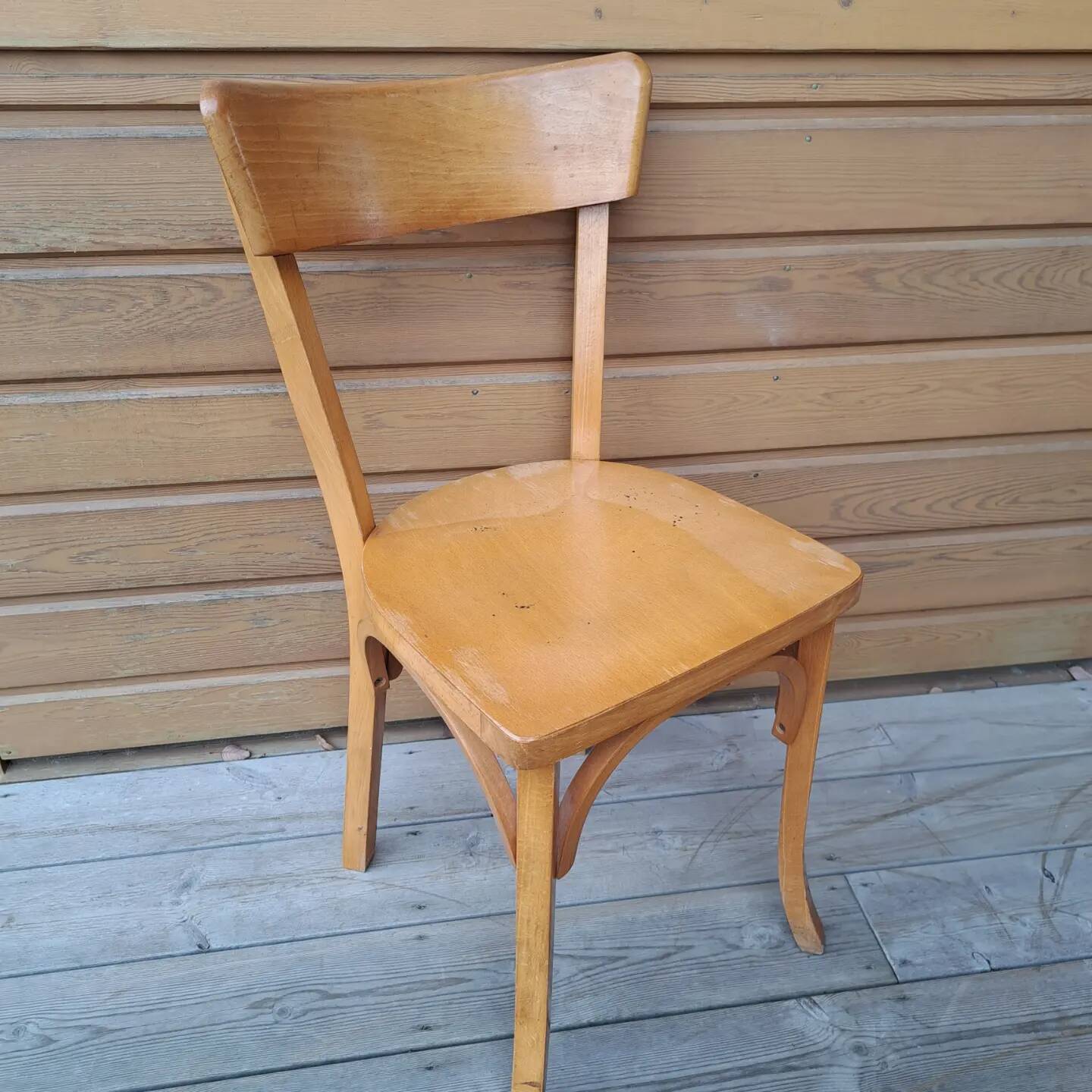 Lot of bistro chairs