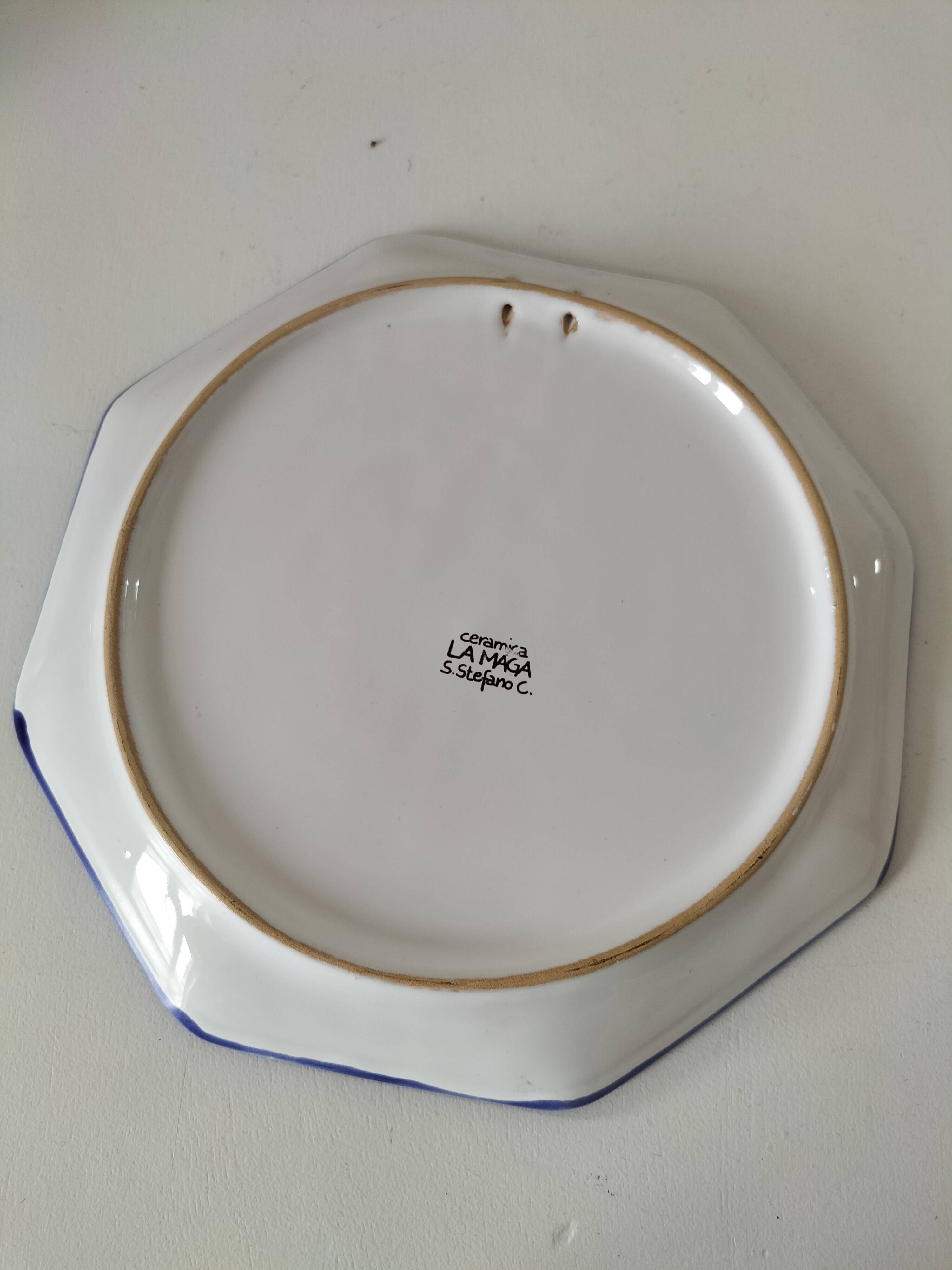 Hand painted plate Ceramica La Maga (Santo Stefano di Camastra)