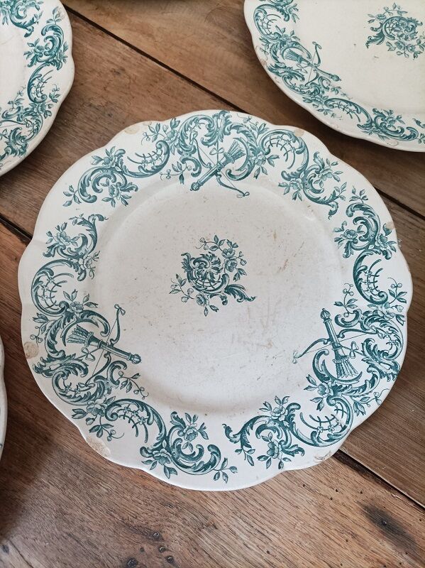 Plate Plate terre de fer Longchamp Héléna