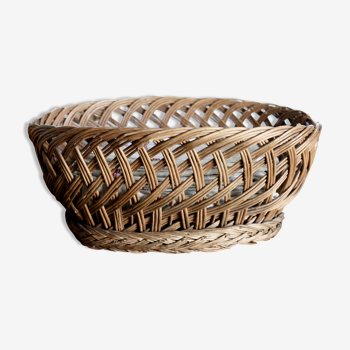 Small old linen basket in wicker Provence