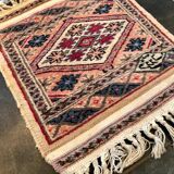 Handmade Pakistani rug