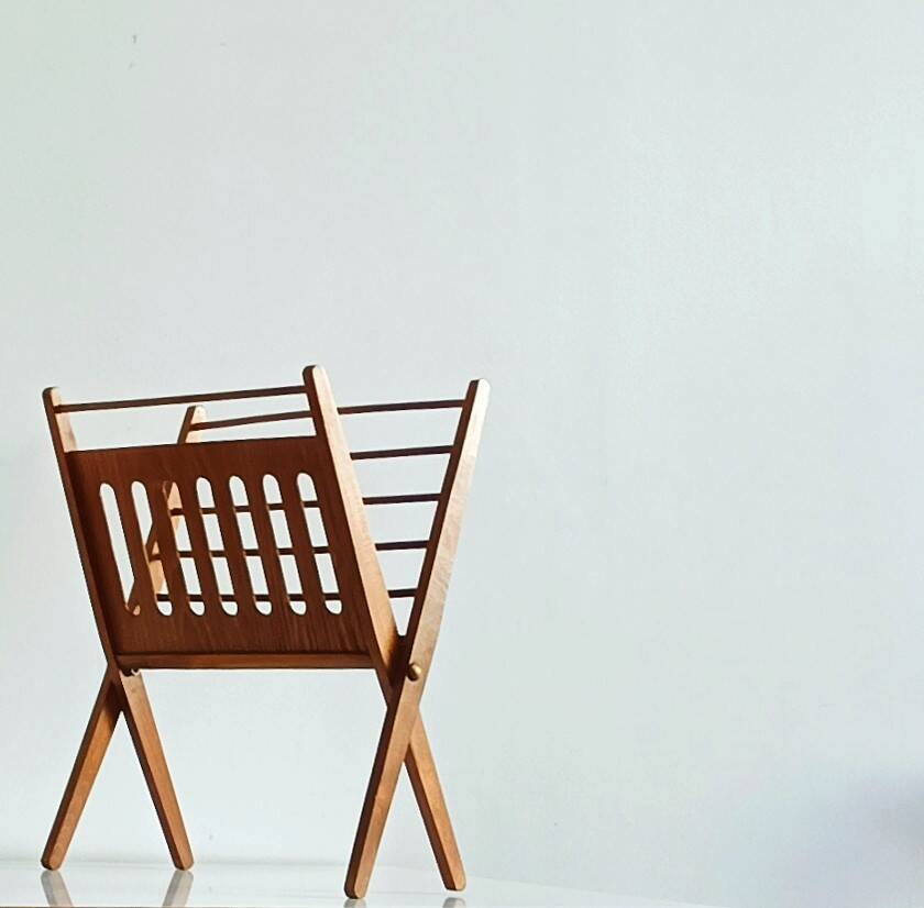 Cees Braakman folding magazine rack, Pastoe