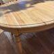 Table ovale en merisier naturel