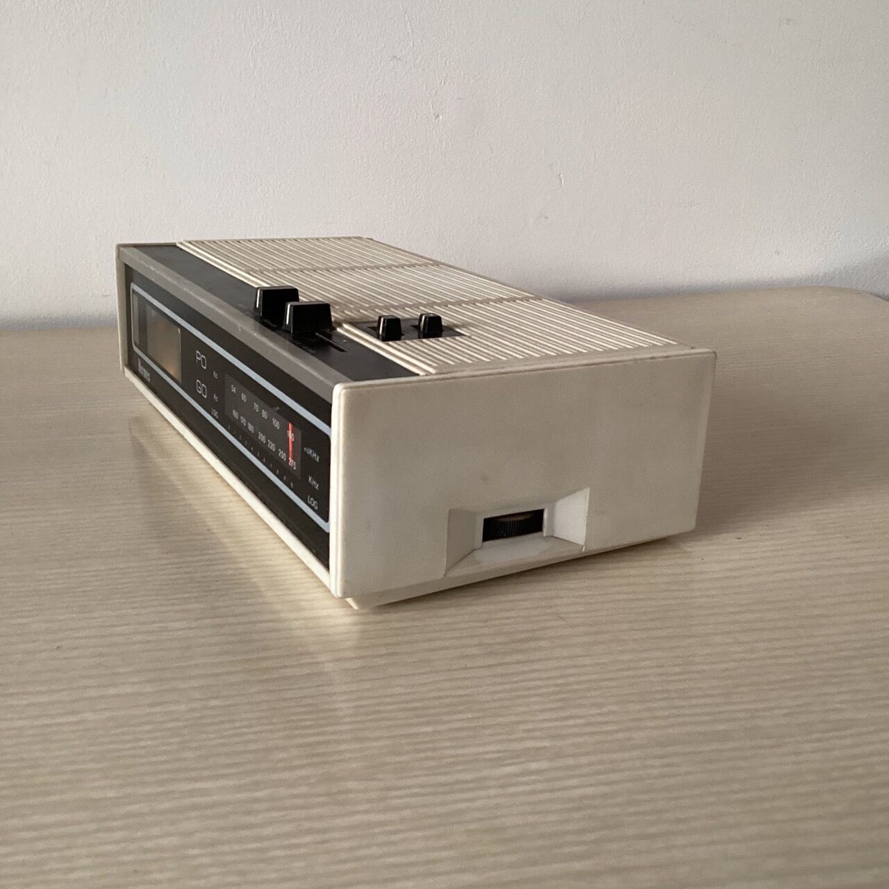 Hermès Alarm Clock Radio