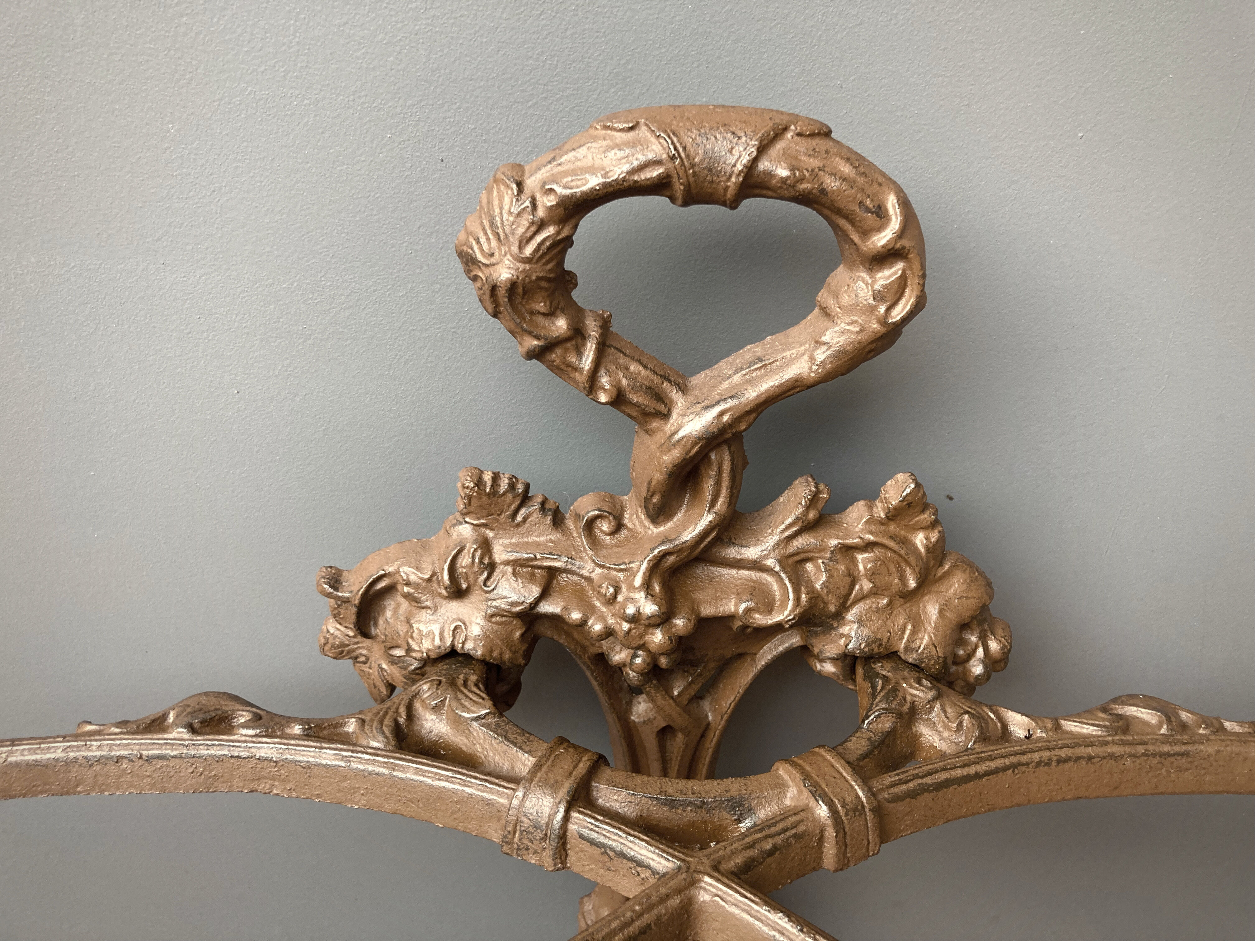 Art Nouvelles cast iron umbrella holder