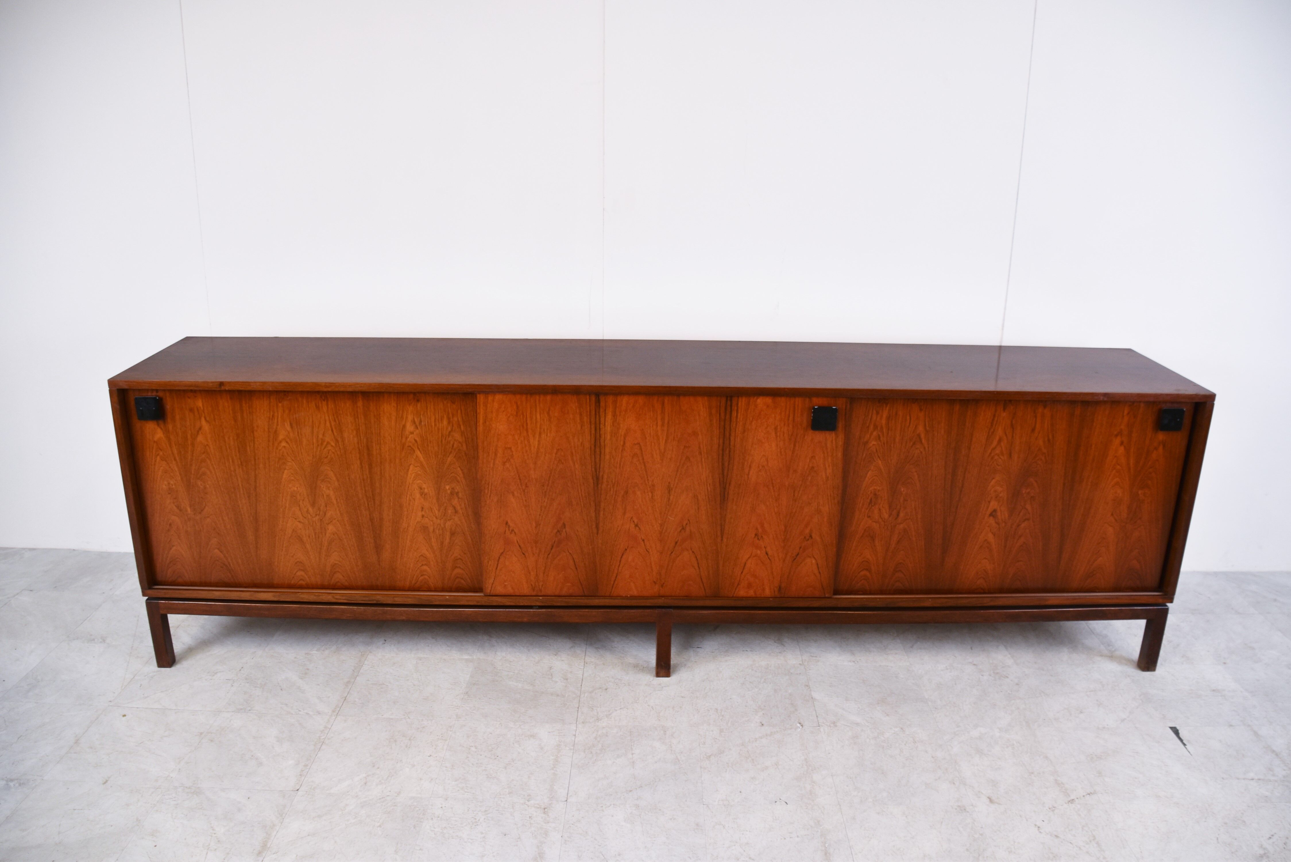 Enfilade modèle 440 d'Alfred Hendrickx pour Belform, années 1960