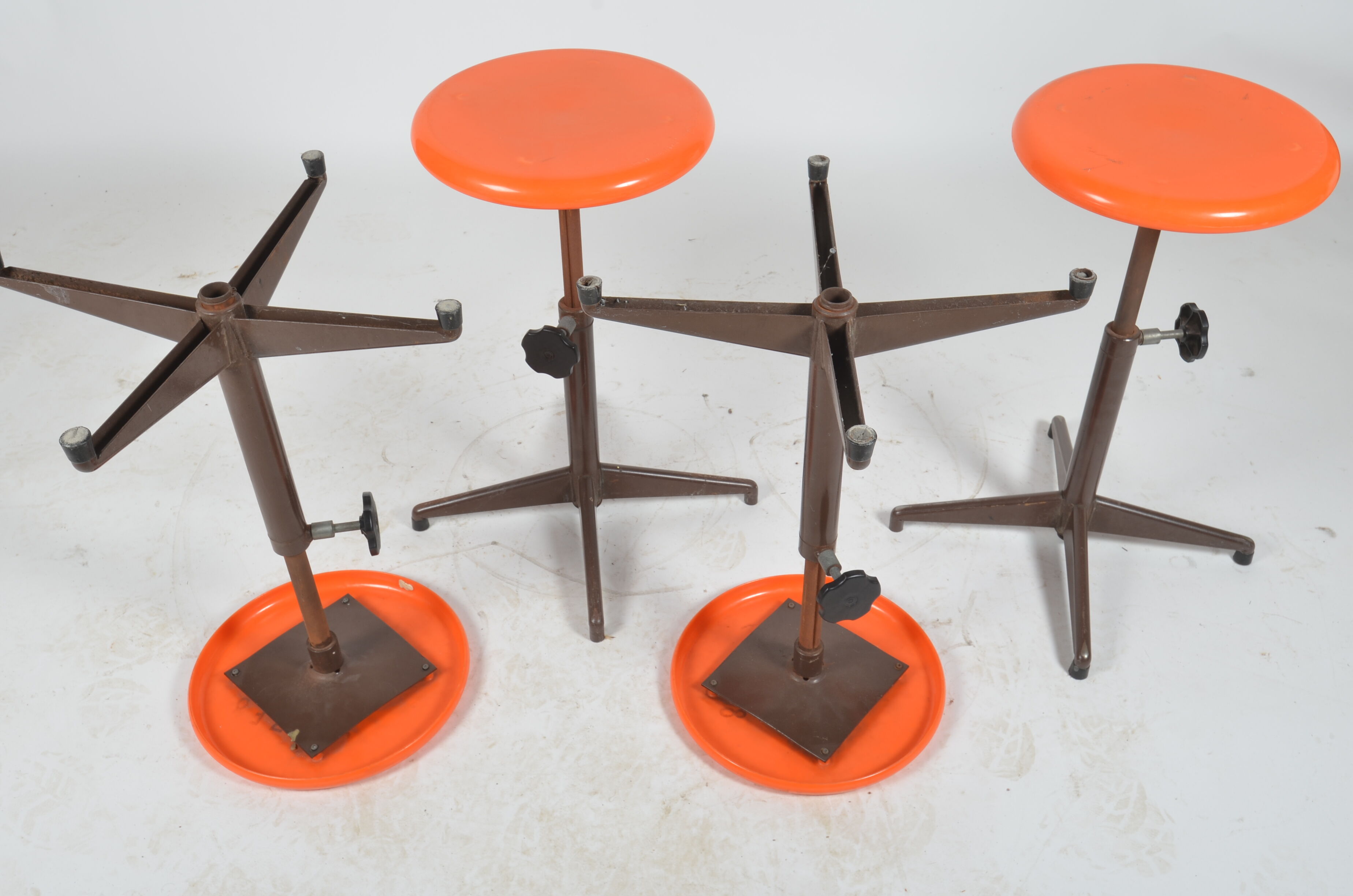 Set de 4 tabourets industriels Strafor