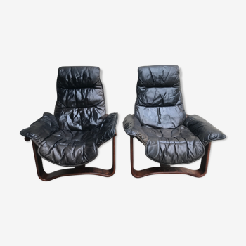 Paire de fauteuils cuir manta d'Ingmar Relling