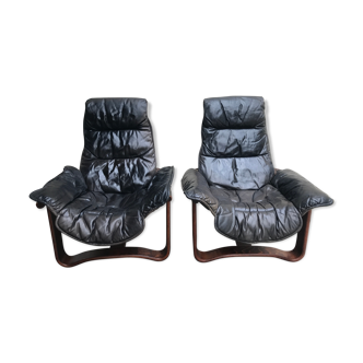 Paire de fauteuils cuir manta d'Ingmar Relling