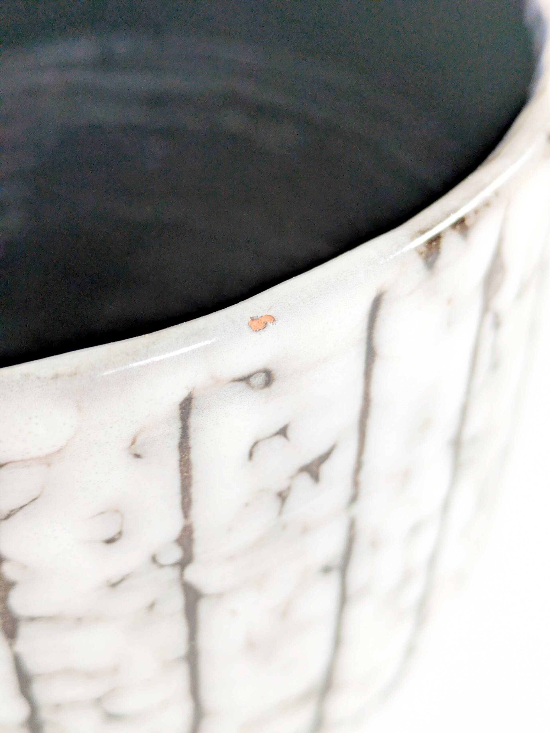 Vintage Hungarian Majolica cache-pot mid-century style Fat Lava ceramic